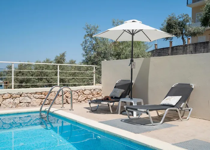 Evagelia Luxury Family *
